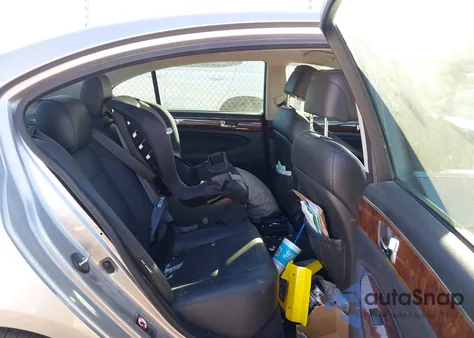 2010 Hyundai Genesis 3.8 z USA, uszkodzony, nr VIN KMHGC4DE7AU101433